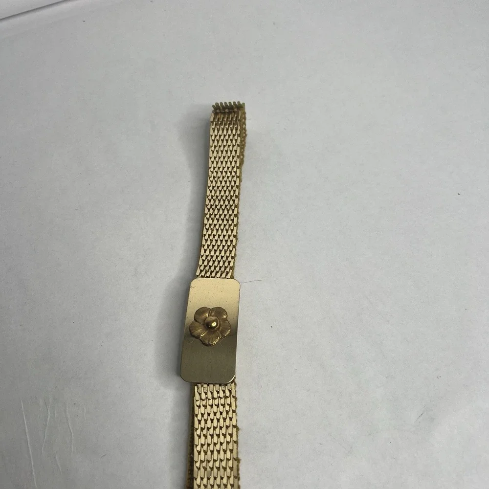 Vintage 1980s Goldtone Metal Fish Scale Elastic‎ Stretch Belt Flower Buckle EUC